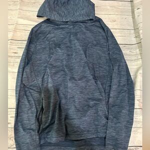 Abercrombie men’s extra large long sleeve hooded tee.